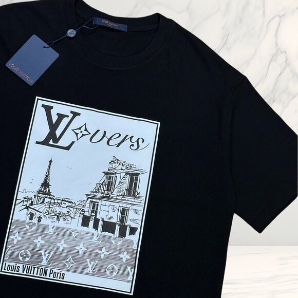 Louis Vuitton "Lovers" Graphic T-Shirt in Black - Picture 4 of 8